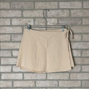 Zara Cream Wrap Skirt- Size M